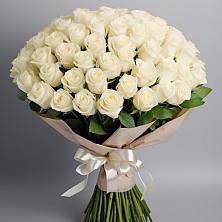 Букет 101 беля роза Белоснежка в Хадыженске