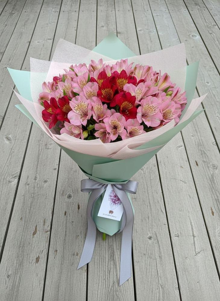 Букет цветов из: Альстромерии в Хадыженске