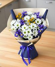 Букет цветов из:  Розы, Ирисы и Хризантемы #REPLACE_PRED# Хадыженске