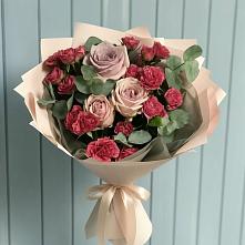 Букет цветов из:  Гвоздики и Розы в Хадыженске