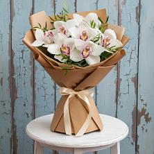 Букет цветов из:  Орхидеи и Розы в Хадыженске